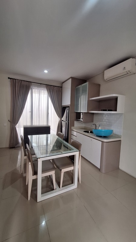 Disewakan Rumah North West Lake Citraland Full Furnished Modern Spesial 2+1 Kamar Tidur - Kanopy Carport Luas 2 Mobil - Cantik Siap Huni