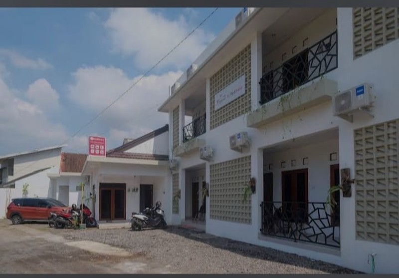 Investasi Menguntungkan Dijual Hotel Full Furnished di Lokasi Strategis Dekat Kampus & Mall, Maguwoharjo, Depok, Sleman  