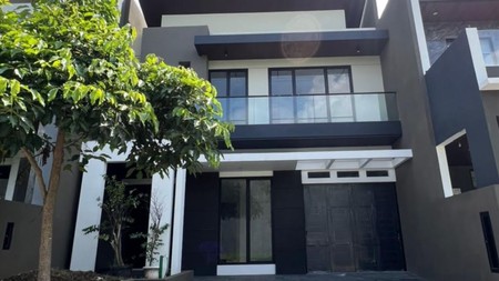 Rumah Dijual Woodland Citraland Utama Surabaya Barat 