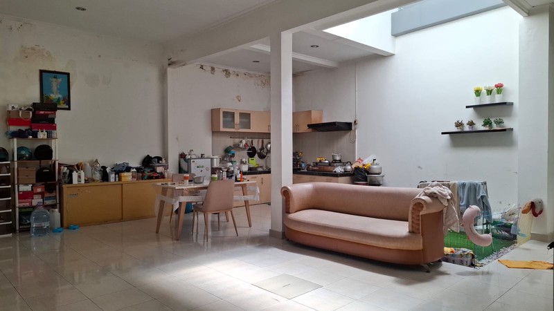 Rumah Tinggal 2 Lantai dalam Perum Amanusa Regency - Wedomartani Ngemplak Sleman 