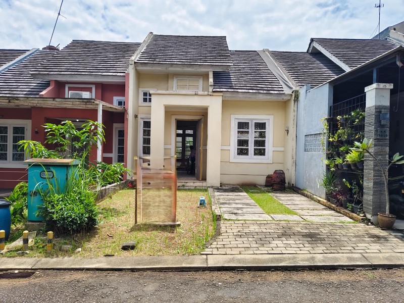 Rumah Murah Masih ada halaman terbuka Kota wisata Cibubur