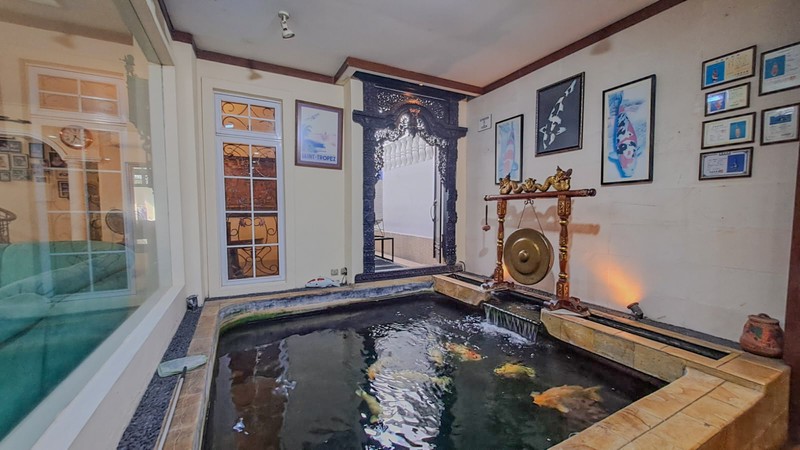 Rumah Mewah Elegan di Legenda Wisata Cibubur - Dekat Kota Wisata, Lingkungan Nyaman 