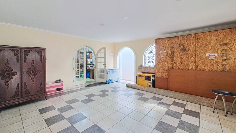 Rumah Mewah Elegan di Legenda Wisata Cibubur - Dekat Kota Wisata, Lingkungan Nyaman 