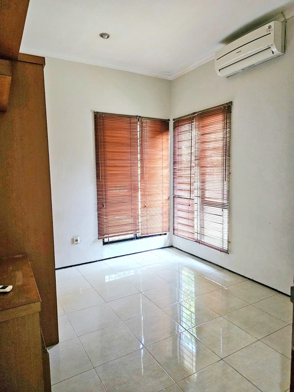 Rumah Hook Siap Huni di Adora Permata Bintaro Sektor 9