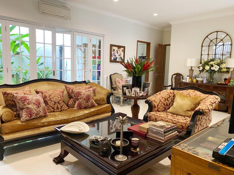 Rumah Bagus, Siap Huni, bebas Banjir di Jaksel