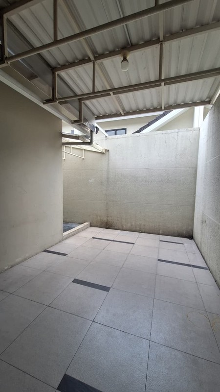 Disewakan Rumah Minimalis - North West Lake Citraland 