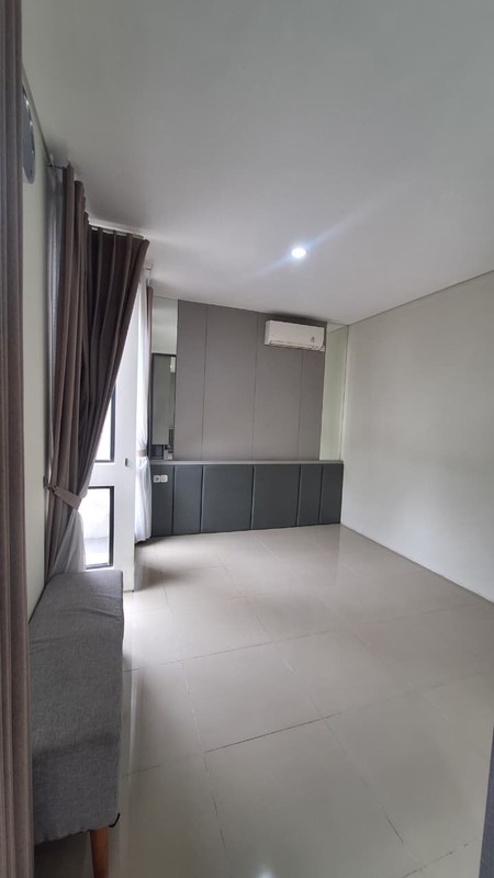 Disewakan Rumah Minimalis - North West Lake Citraland 