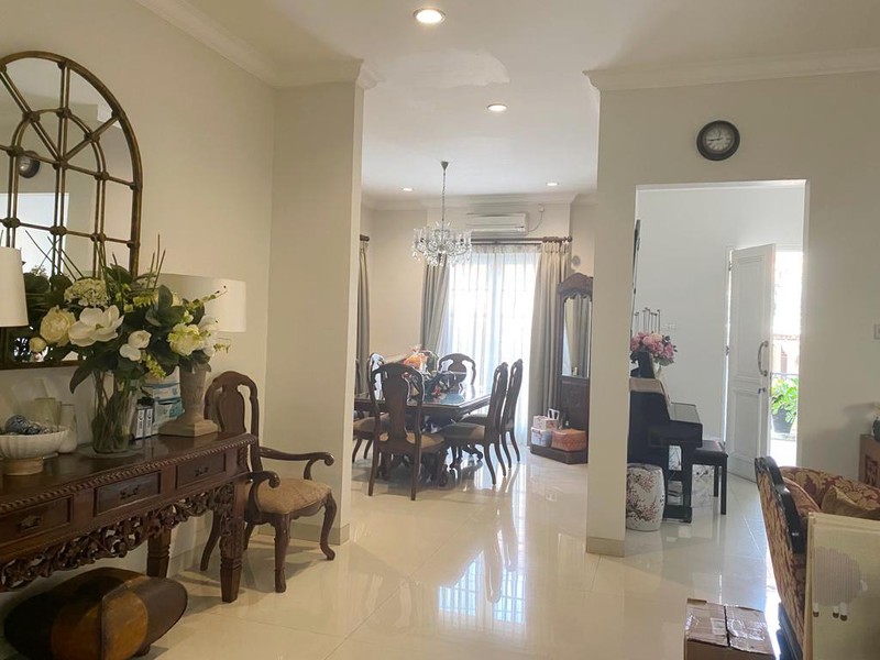 Rumah Bagus, Siap Huni, bebas Banjir di Jaksel