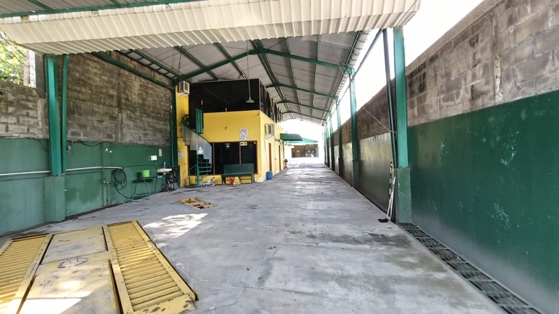 Dijual Komersil Gudang Home Industri di Raya Semolowaru 