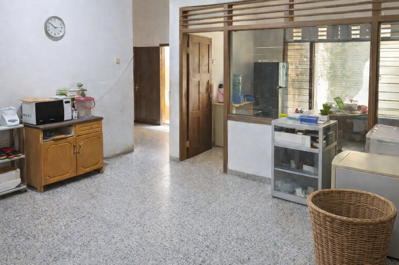 Dijual Ruko Strategis di Jl. RE Martadinata Kepatihan Jombang