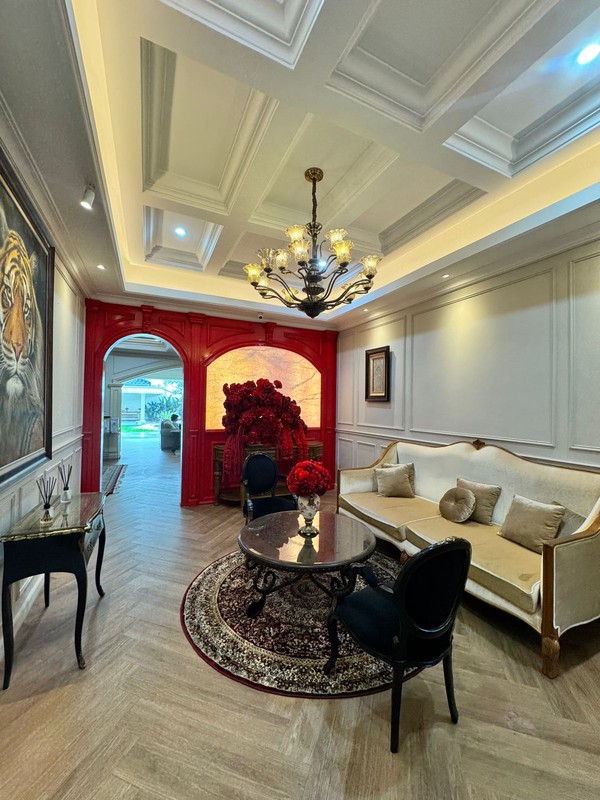 Rumah Strategis Cilandak Ada Kolam Renang