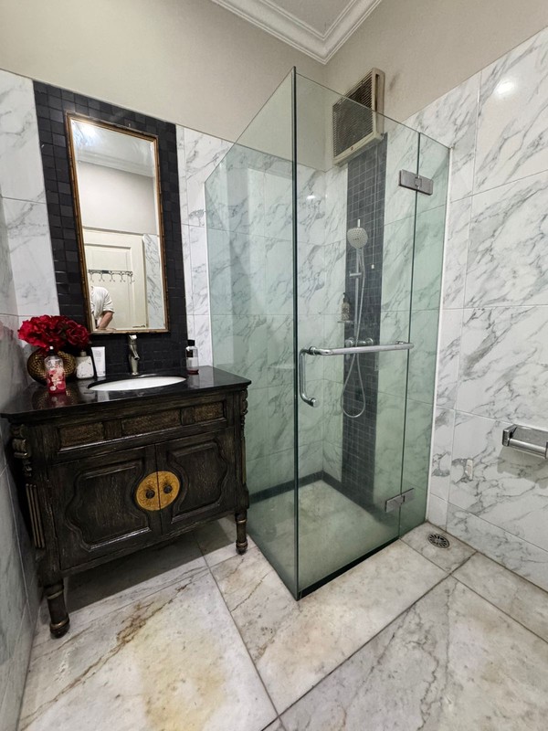 Rumah Strategis Cilandak Ada Kolam Renang