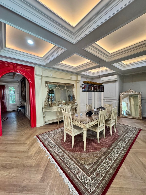 Rumah Strategis Cilandak Ada Kolam Renang