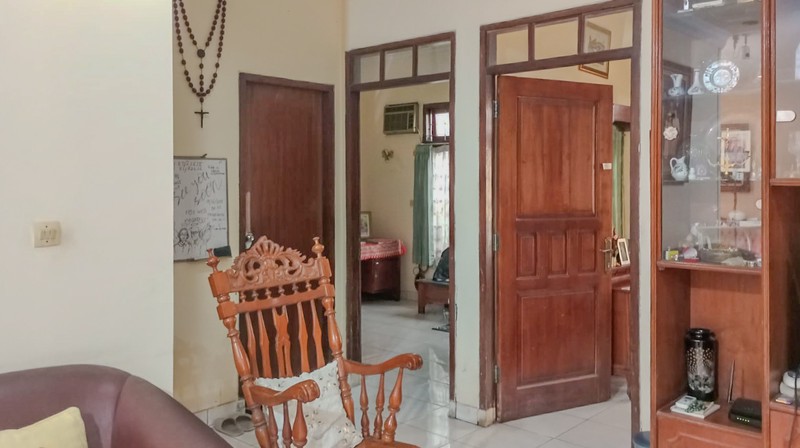 Rumah klasik di Cirendeu, Lebak Bulus dekat Ciputat, Pondok Indah