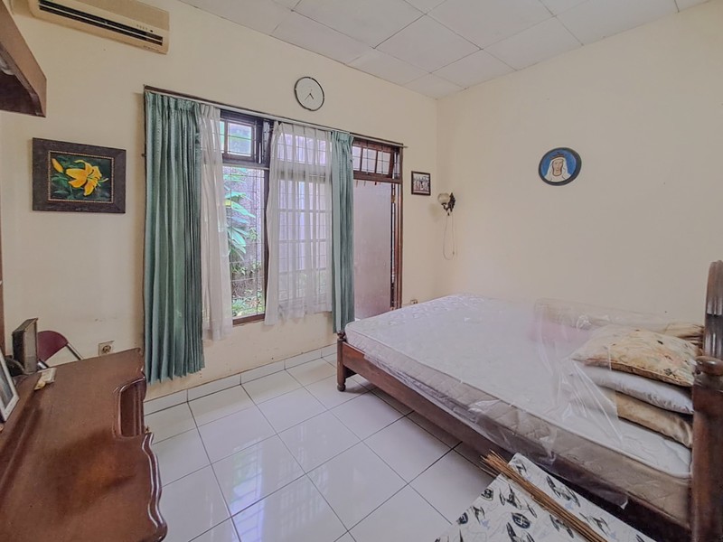 Rumah klasik di Cirendeu, Lebak Bulus dekat Ciputat, Pondok Indah