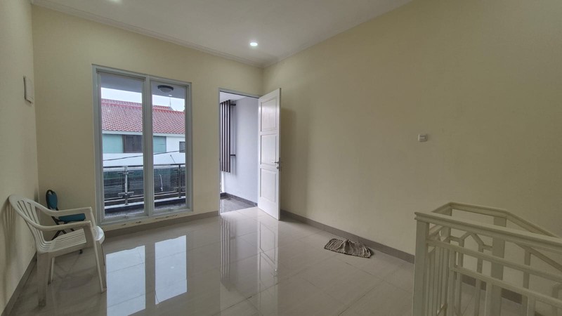 Rumah 2 Lantai Siap Huni di Tebet Timur Dalam, Harga Menarik