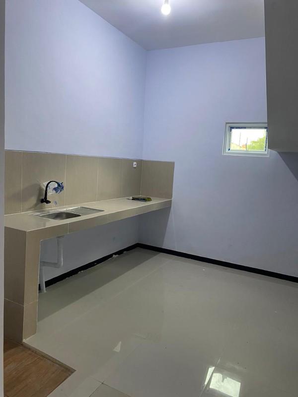 Rumah 2 Lantai 3 KT, 2 KM,  SHM di Bumi Wonorejo, Rungkut Surabaya