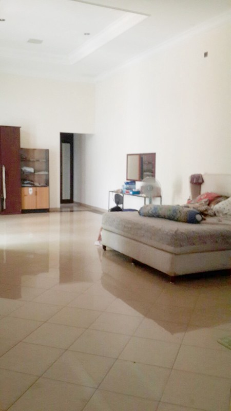 Rumah Luas di Komplek Villa Asean, Pondok Cabe, Pamulang