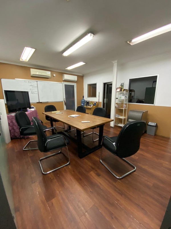 dijual cepat murah harga nego sampai deal Gudang Taman Tekno dekat toll in dan out BSD City tangerang selatan banten