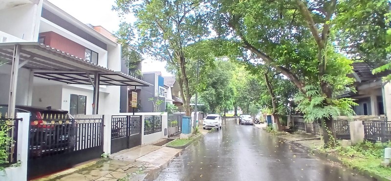 jual cepat rumah strategis tengah kota bebas banjir siap huni di giri loka 1 bsd city serpong tangerang selatan banten