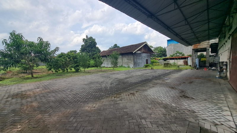 Dijual/Disewakan Gudang Strategis & Kantor Luas di Banguntapan Jl. Wonosari