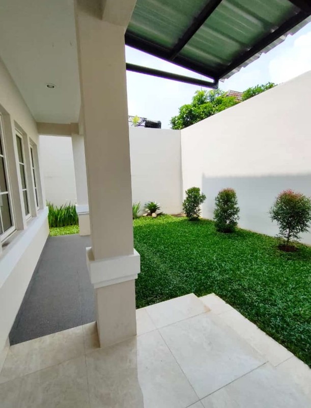 Rumah Mewah 3 Lantai Sentul City Bogor Dekat Aeon Mall
