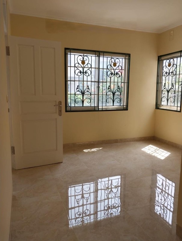 Rumah Mewah 3 Lantai Sentul City Bogor Dekat Aeon Mall