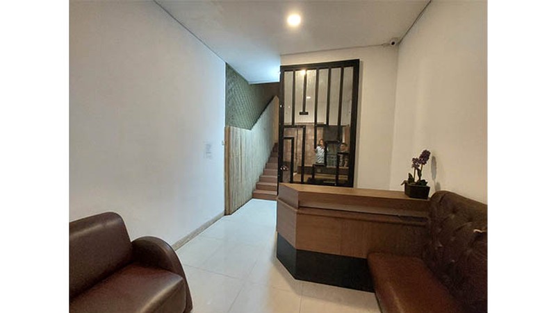 Rumah Hoek dan Badan di Janur Kuning, Kelapa Gading