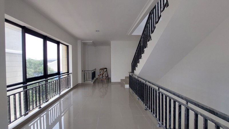 Ruko Gandeng Sedayu City, Kelapa Gading Lokasi strategis, pinggir jalan