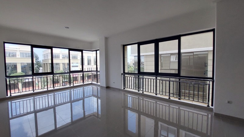 Ruko Gandeng Sedayu City, Kelapa Gading Lokasi strategis, pinggir jalan