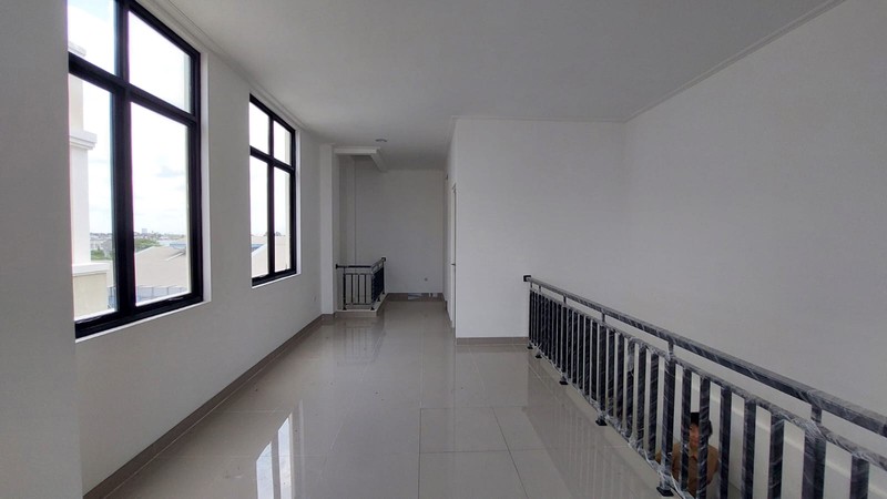 Ruko Gandeng Sedayu City, Kelapa Gading Lokasi strategis, pinggir jalan