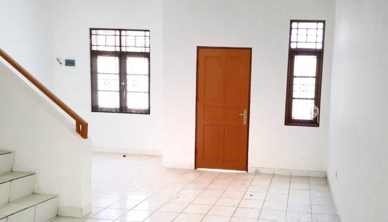 Rumah Siap Huni Taman Palem Lestari Cengkareng, Jakarta Barat