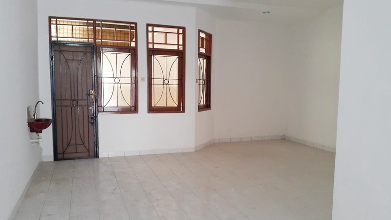 Rumah Siap Huni Taman Palem Lestari Cengkareng, Jakarta Barat