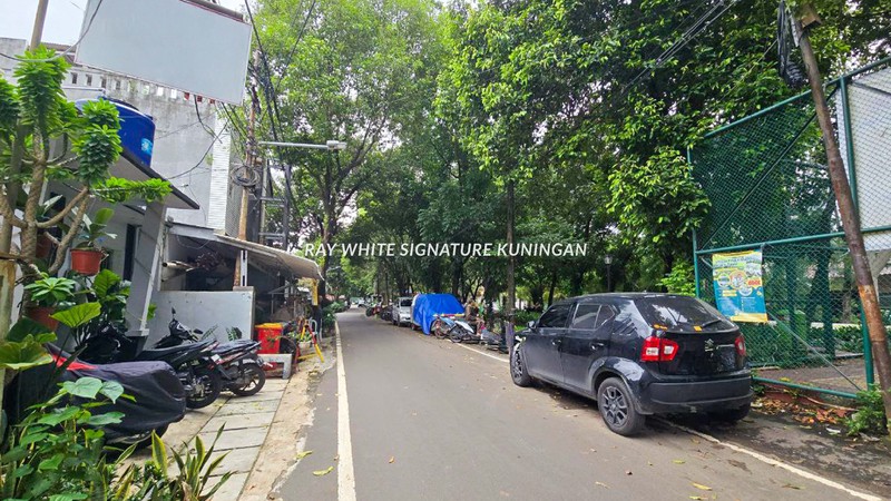 Rumah Hitung Tanah Di Jl Danau Singkarak Bendungan Hilir - Cocok Untuk Kost