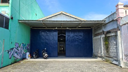 Disewakan Gudang Luas di Tepi Jalan Imogiri Barat Lokasi Strategis Dekat Ring Road, Bangunharjo, Sewon, Bantul