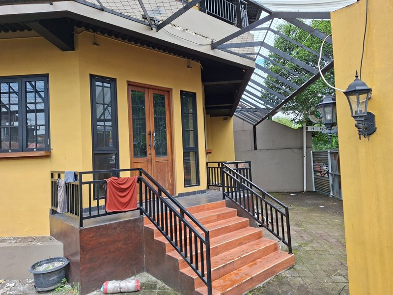 Sewa Ruko Strategis 3 Lantai di Jalan Parangtritis Cocok untuk Cafe & Resto, Mantrijeron, Yogyakarta