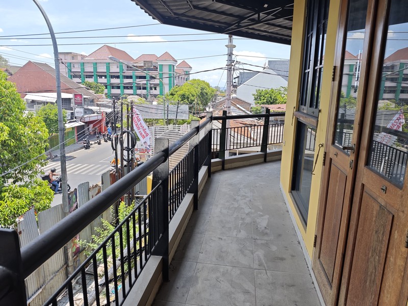 Sewa Ruko Strategis 3 Lantai di Jalan Parangtritis Cocok untuk Cafe & Resto, Mantrijeron, Yogyakarta