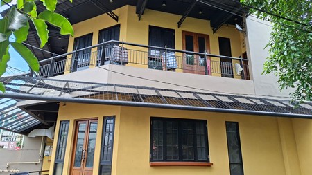 Sewa Ruko Strategis 3 Lantai di Jalan Parangtritis Cocok untuk Cafe & Resto, Mantrijeron, Yogyakarta