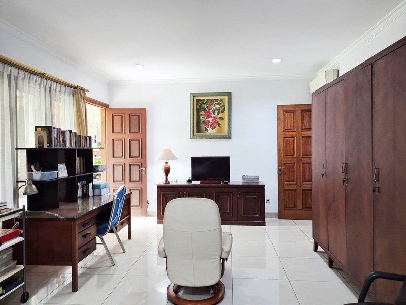 Rumah Bagus, Nyaman dan Asri, Lokasi strategis di Bintaro- Jaksel