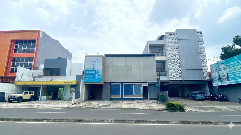 Rumah komersial cocok untuk usaha di Bintaro Jaya