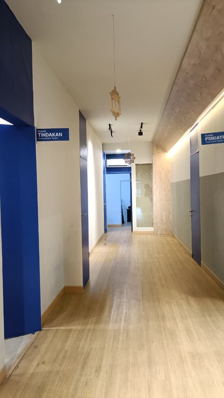 Rumah komersial cocok untuk usaha di Bintaro Jaya