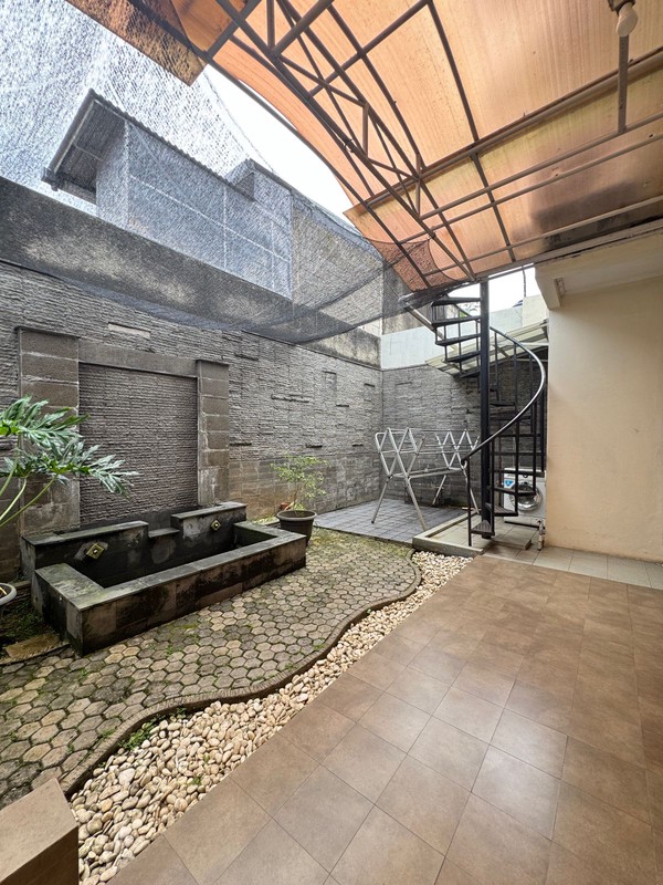 Rumah Nyaman Siap Huni di Cinere