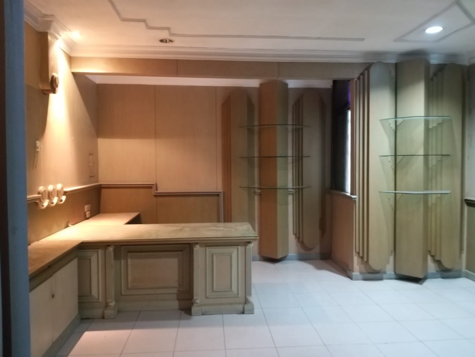 Ruko 4 Lantai siap pakai sudah renov di Gunung Sahari Raya