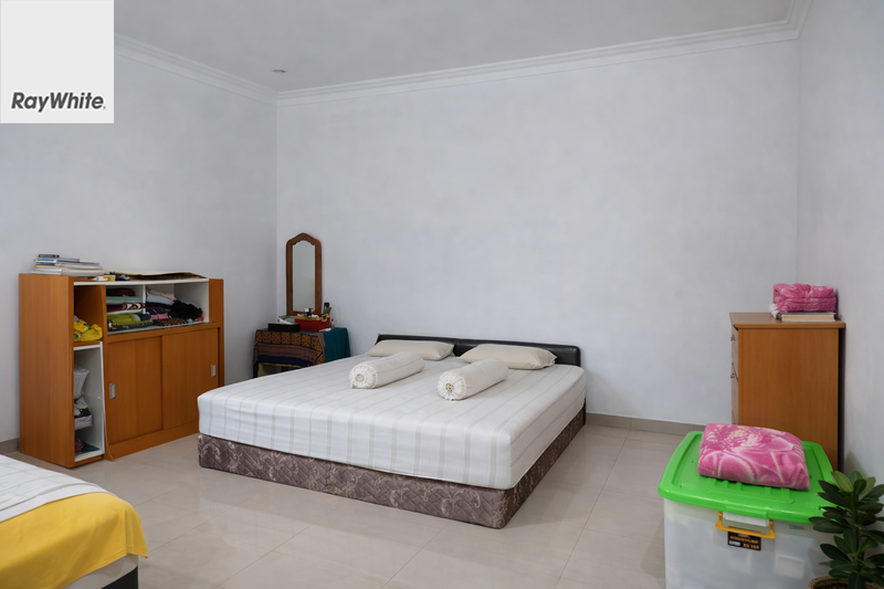 FOR SALE Rumah 2 Lantai Kebon Baru Tebet Jakarta Selatan