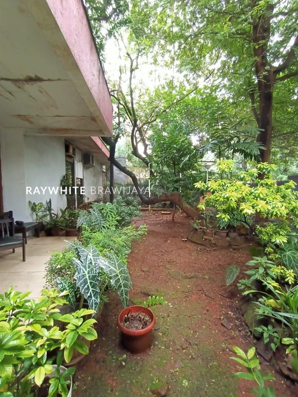 Rumah Tua Hitung Tanah Area Kebayoran Baru