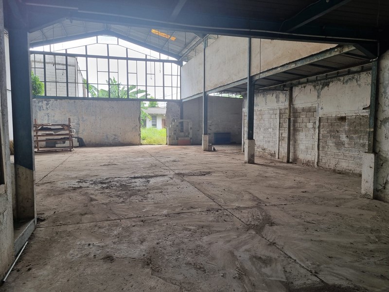 Gudang Workshop di Narogong Bantar Gebang Bekasi, Masuk Kontainer