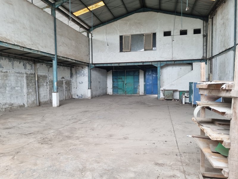 Gudang Workshop di Narogong Bantar Gebang Bekasi, Masuk Kontainer