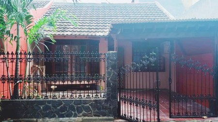 Rumah 1 Lantai, Siap Huni dalam Perumahan, Keamanan 24 Jam di Bintaro 