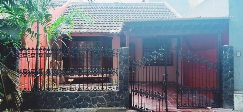 Rumah 1 Lantai, Siap Huni dalam Perumahan, Keamanan 24 Jam di Bintaro 