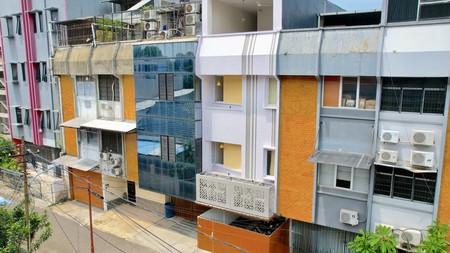 Dijual  Rumah Kost Strategis di Hasyim Ashari, Jakarta Pusat 